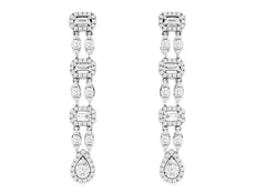 1.12CT DIAMOND 14KT WHITE GOLD 3D ROUND & BAGUETTE CHANDELIER HANGING EARRINGS