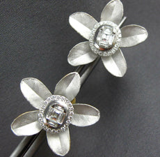 ESTATE LARGE .48CT DIAMOND 18K 2 TONE GOLD ROUND & BAGUETTE FLOWER STUD EARRINGS