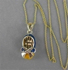 ESTATE 14KT YELLOW GOLD BLUE YELLOW ENAMEL LACED SHOE PENDANT + CHAIN #20847
