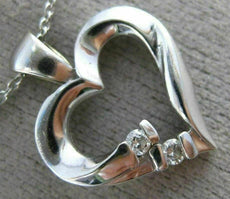 ESTATE .06CT ROUND DIAMOND 14KT WHITE GOLD CLASSIC LOVE HEART PENDANT #22984