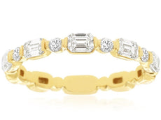 .85CT DIAMOND 14KT YELLOW GOLD 3D ROUND & EMERALD CUT WEDDING ANNIVERSARY RING