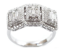ESTATE WIDE .92CT DIAMOND 18KT WHITE GOLD 3D ROUND & BAGUETTE ANNIVERSARY RING