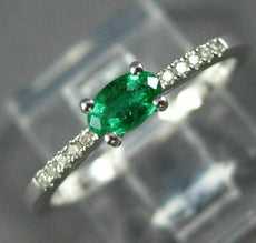 ESTATE .28CT DIAMOND & AAA EMERALD 14KT WHITE GOLD ROUND & OVAL CLASSIC FUN RING