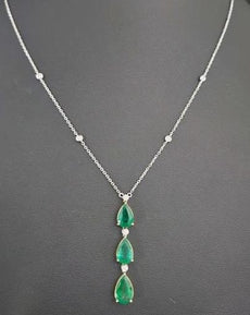 4.81CT DIAMOND & AAA EMERALD 18KT WHITE & YELLOW GOLD 3 STONE TEAR DROP NECKLACE