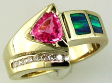 1.05CT DIAMOND & AAA PINK SAPPHIRE & OPAL 14KT YELLOW GOLD TRILLION & ROUND RING