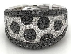1.75CT WHITE & BLACK DIAMOND 18KT WHITE GOLD 3D MULTI FLOWER ANNIVERSARY RING