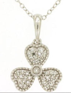 ESTATE .18CT DIAMOND 14KT WHITE GOLD HEART SHAPE CLOVER FLOWER FLOATING PENDANT