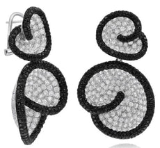 17.35CT WHITE & BLACK DIAMOND 18KT WHITE GOLD DOUBLE HEART LOVE HANGING EARRINGS