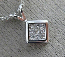 ESTATE .20CT DIAMOND 14K WHITE GOLD 3D CLASSIC INVISIBLE SQUARE FLOATING PENDANT