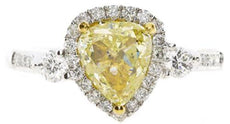 1.70CT WHITE & FANCY YELLOW DIAMOND 18KT 2 TONE GOLD PEAR SHAPE ENGAGEMENT RING