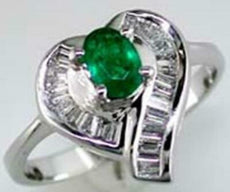 .83CT DIAMOND & AAA EMERALD 14KT WHITE GOLD 3D OVAL & BAGUETTE HEART SHAPE RING