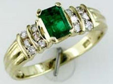 .73CT DIAMOND & AAA EMERALD 14KT YELLOW GOLD 3D SQUARE & ROUND FRIENDSHIP RING