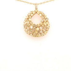6.43CT WHITE & FANCY YELLOW DIAMOND 18KT YELLOW GOLD MULTI SHAPE CLUSTER PENDANT