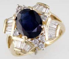 4.35CT DIAMOND & AAA SAPPHIRE 14KT YELLOW GOLD ROUND & BAGUETTE ENGAGEMENT RING