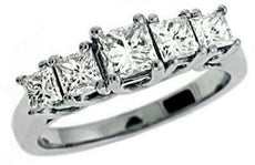 1.3CT DIAMOND 14K WHITE GOLD CLASSIC PRINCESS 5 STONE GRADUATING ENGAGEMENT RING