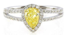 1.04CT WHITE & FANCY YELLOW DIAMOND 18KT 2 TONE GOLD PEAR SHAPE ENGAGEMENT RING