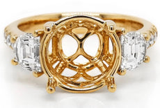 LARGE 1.20CT DIAMOND 18KT YELLOW GOLD TRAPEZOID & ROUND 3 STONE ENGAGEMENT RING