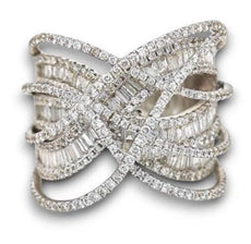 ESTATE EXTRA LARGE 2.67CT DIAMOND 18KT WHITE GOLD ROUND & BAGUETTE COCKTAIL RING
