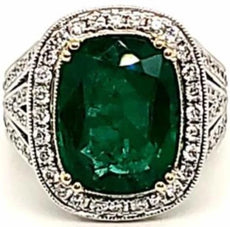 LARGE 7.07CT DIAMOND & AAA EMERALD 18KT WHITE GOLD CUSHION & ROUND FILIGREE RING