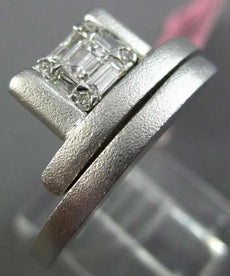 ESTATE WIDE 18KT WHITE GOLD FUN RING. 3D CLUSTER CRISS CROSS ETOILE DESIGN