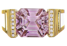 LARGE 8.27CT DIAMOND & AAA KUNZITE 18KT YELLOW GOLD 3D EMERALD CUT & ROUND RING