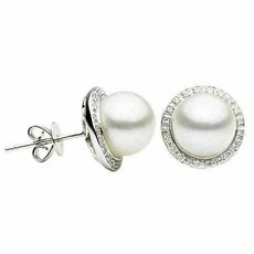 ESTATE .10CT DIAMOND & AAA PEARL 14KT WHITE GOLD 3D CLASSIC HALO STUD EARRINGS
