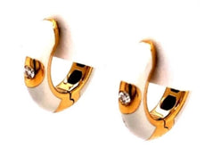 .05CT DIAMOND & WHITE ENAMEL 18KT YELLOW GOLD SOLITAIRE HUGGIE HANGING EARRINGS