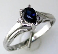 .03CT DIAMOND & AAA SAPPHIRE 14KT WHITE GOLD PEAR SHAPE & PRINCESS 3 STONE RING