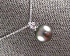 .06CT DIAMOND & AAA TAHITIAN PEARL 14KT WHITE GOLD FLORAL STAR FLOATING PENDANT