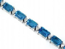 13.85CT DIAMOND & AAA BLUE TOPAZ 14KT WHITE GOLD 3D EMERALD CUT & ROUND BRACELET