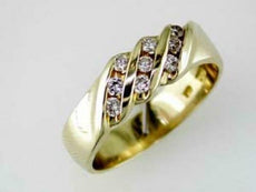 (DEFAULT) ESTATE CT DIAMOND KT GOLD 3D RING