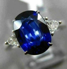 3.07CT TRILLION DIAMOND & OVAL SAPPHIRE 18KT WHITE GOLD 3 STONE ENGAGEMENT RING