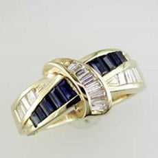 1.55CT DIAMOND & AAA SAPPHIRE 14KT YELLOW GOLD 3D BAGUETTE CRISS CROSS FUN RING