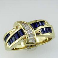 1.70CT DIAMOND & AAA SAPPHIRE 14KT YELLOW GOLD 3D BAGUETTE CRISS CROSS FUN RING