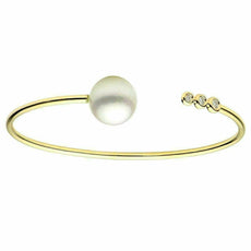 ESTATE .10CT DIAMOND & AAA SOUTH SEA PEARL 18KT YELLOW GOLD 3D BANGLE BRACELET