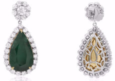 LARGE 21.6CT DIAMOND & AAA EMERALD 18KT TWO TONE GOLD TEAR DROP HANGING EARRINGS
