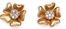ESTATE .90CT DIAMOND 18KT YELLOW GOLD 3D CLASSIC FLOWER ROSE STUD EARRINGS