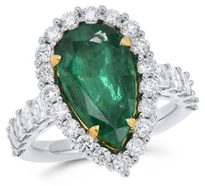 6.48CT DIAMOND & AAA EMERALD 18KT WHITE GOLD PEAR SHAPE & ROUND ENGAGEMENT RING