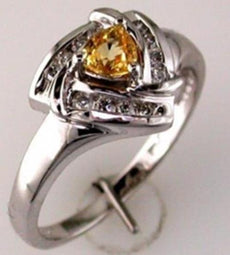 .46CT DIAMOND & AAA YELLOW SAPPHIRE 14KT WHITE GOLD 3D TRILLION FRIENDSHIP RING